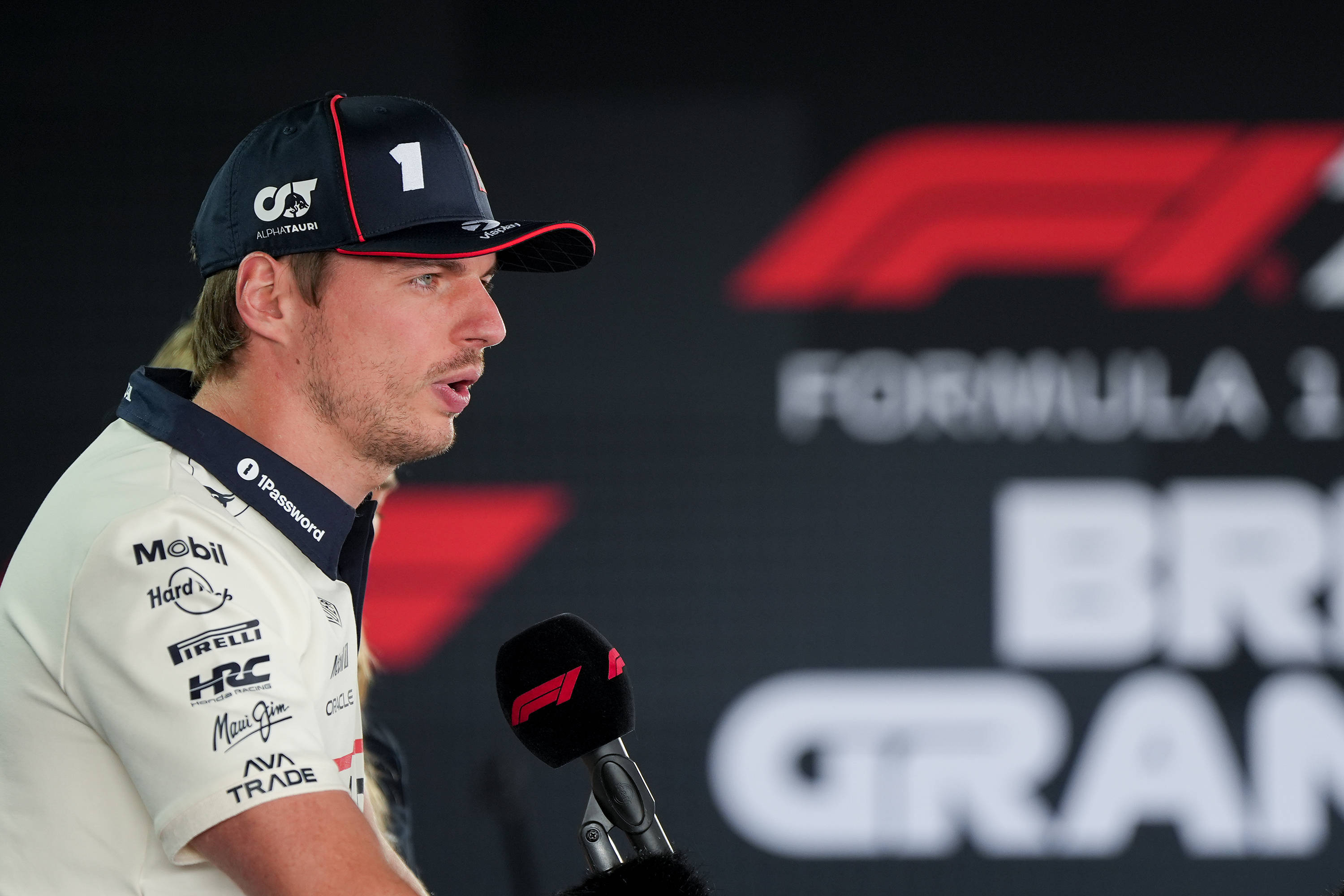 哈斯车队鏖战梅赛德斯，维斯塔潘点燃赛场