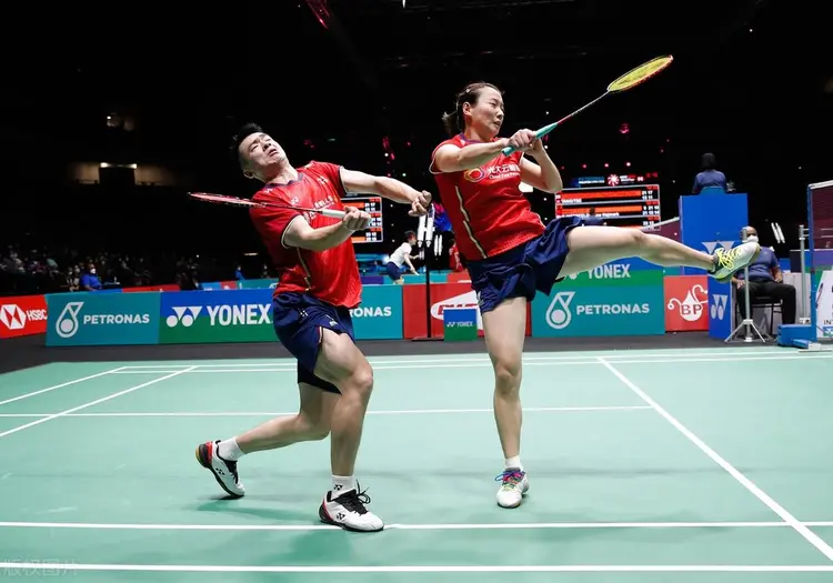 丹麦队横扫日本队，郑思维带队取胜