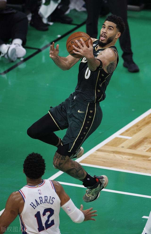 凯尔特人B队力克黄蜂，拉塞尔打破历史纪录