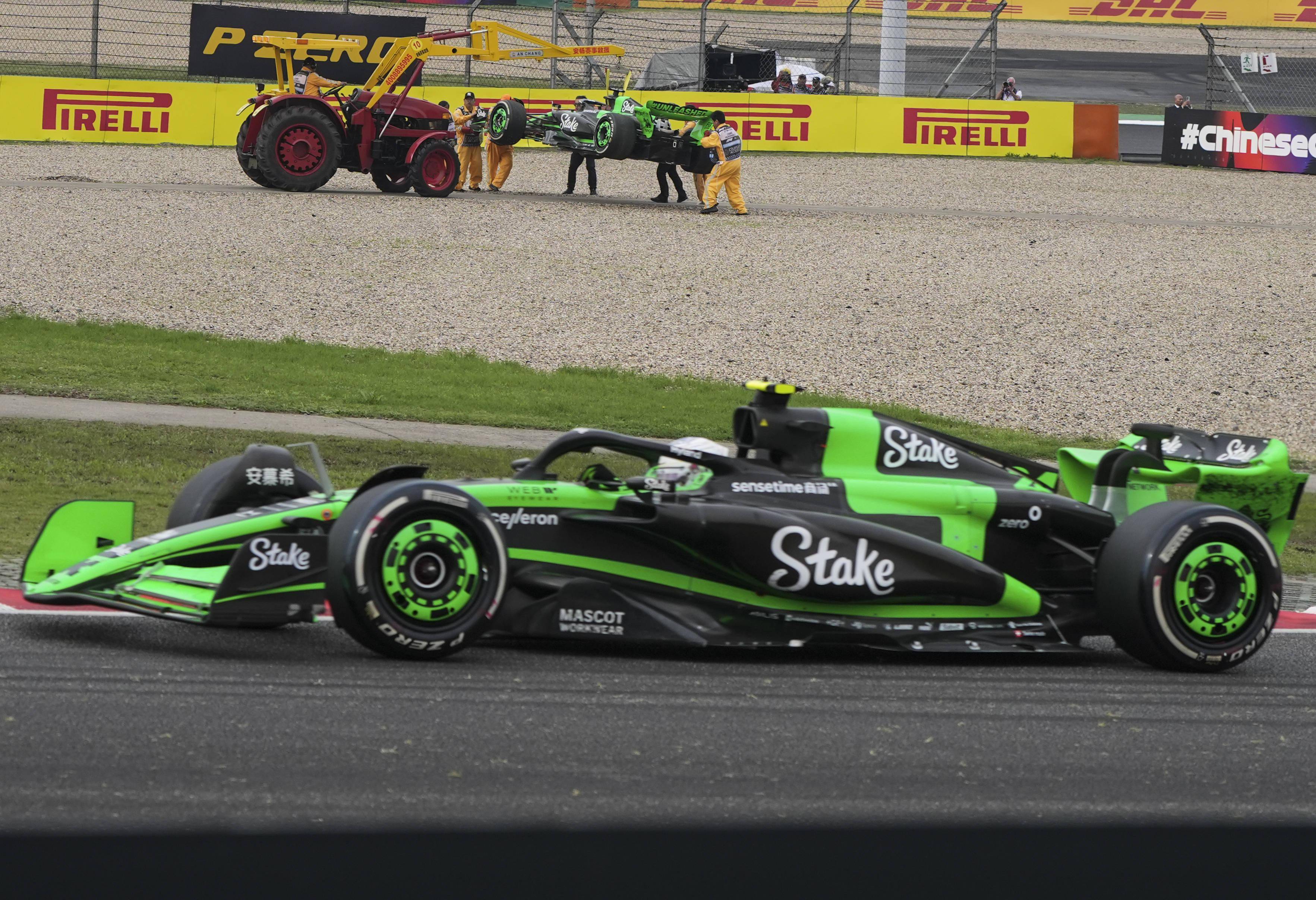 迈凯伦绝杀哈斯车队，佩雷兹状态火热