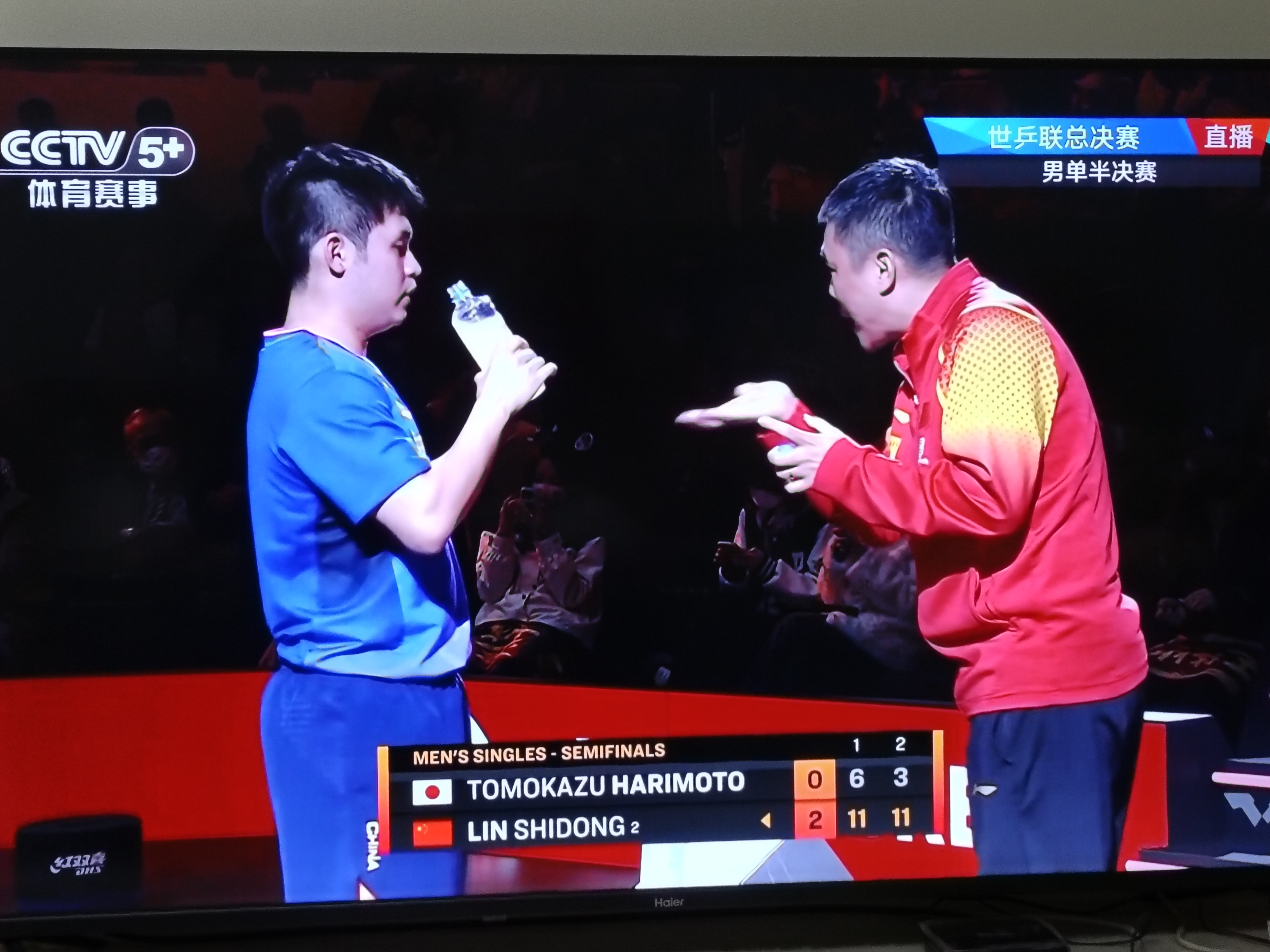 日本乒乓球队鏖战瑞典乒乓球队，张继科高光表现