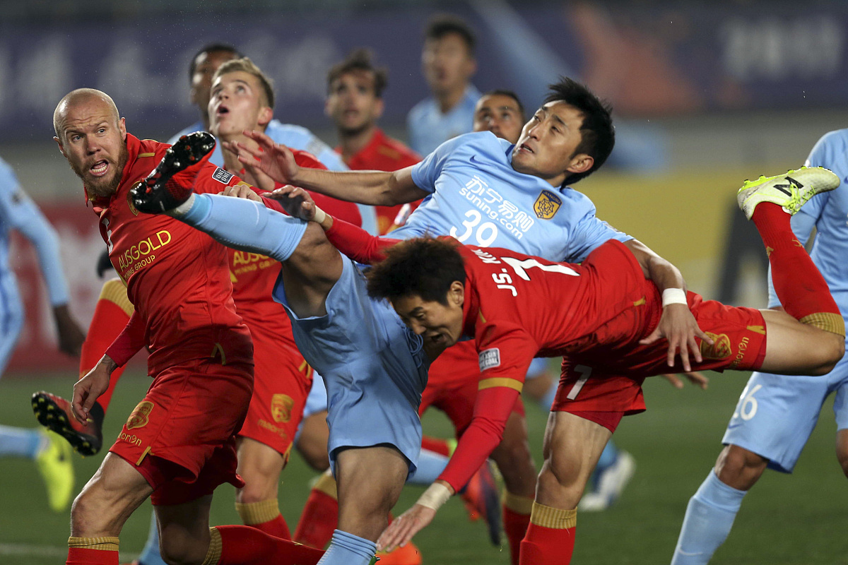 世界级豪门球队在亚洲展开激烈角逐，激情无限