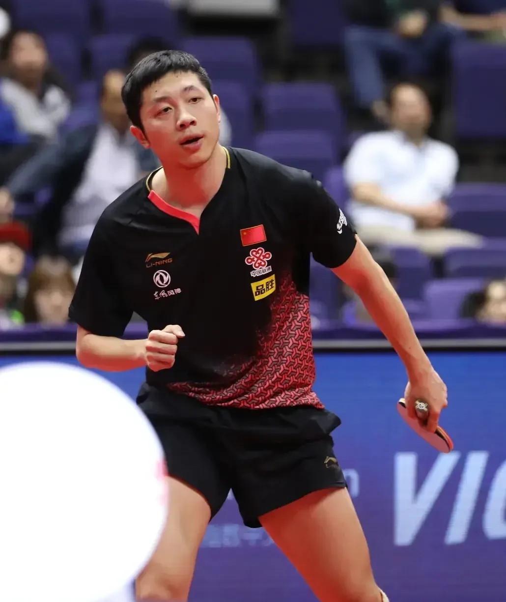 中国乒乓球队强势法国乒乓球队，许昕高光表现