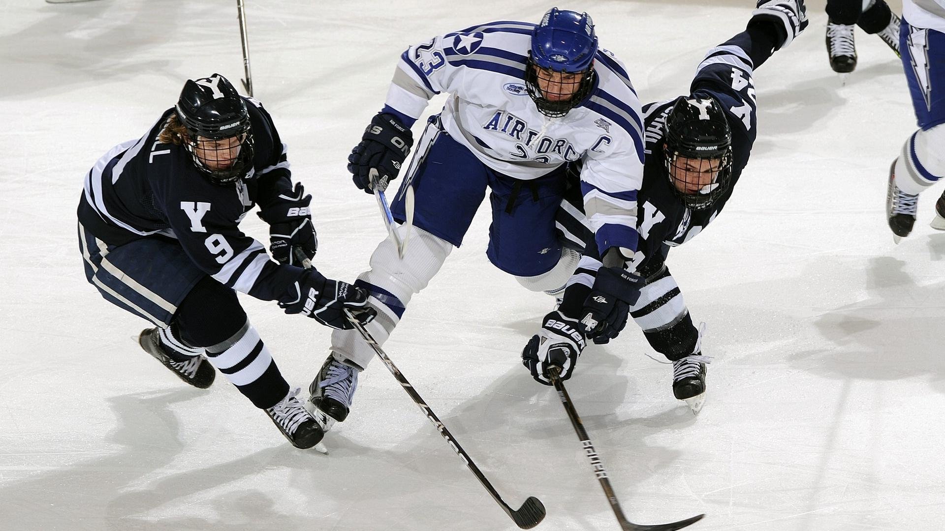 利拉德轰穿钢铁防线,活塞强势晋级书写新章